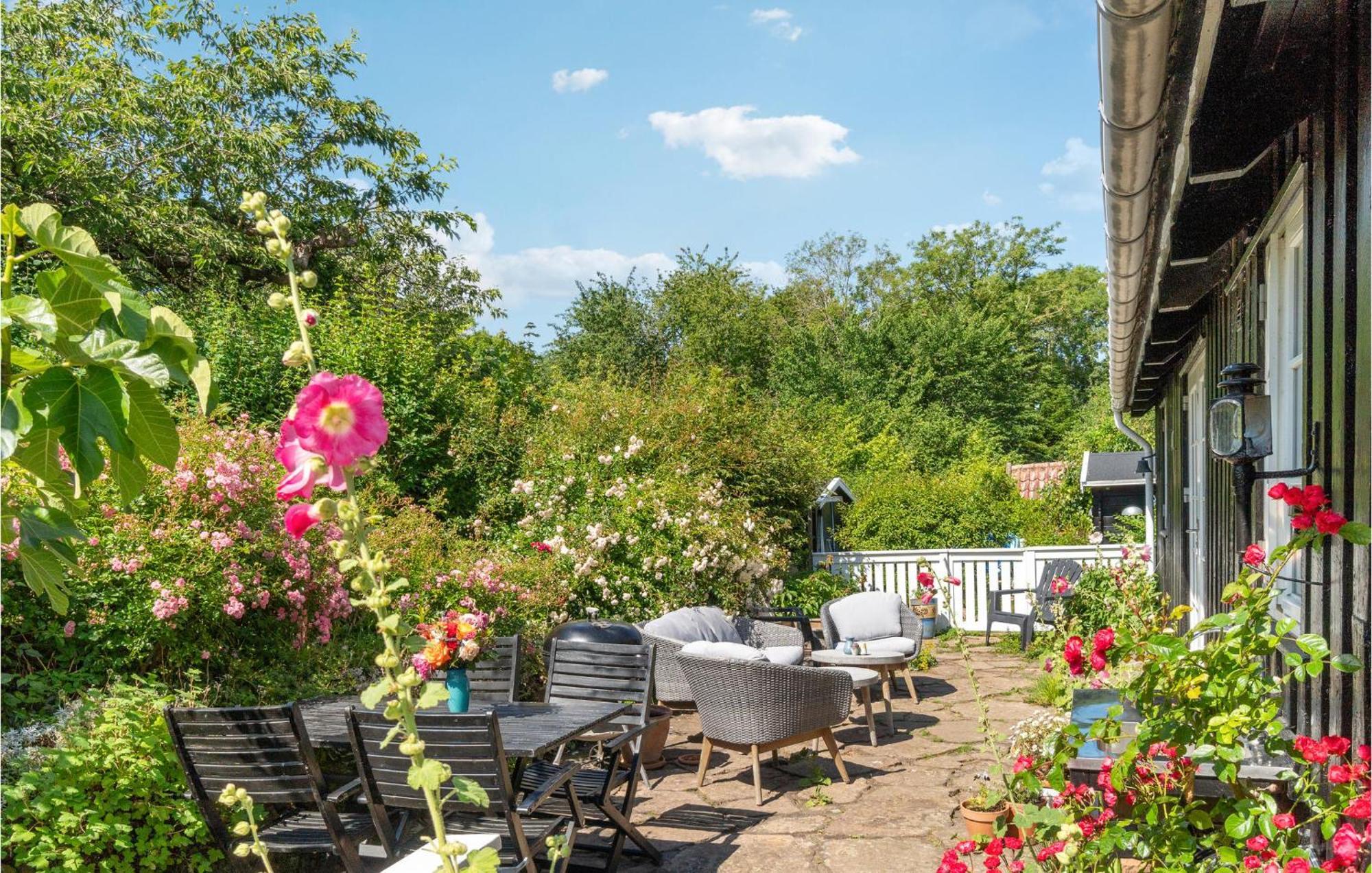 Lovely Home In Svaneke With House Sea View Екстер'єр фото